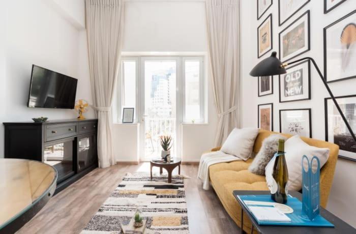 Ben Yehuda, 3 Lovely Flats In The Same Building Jerusalem Exterior photo